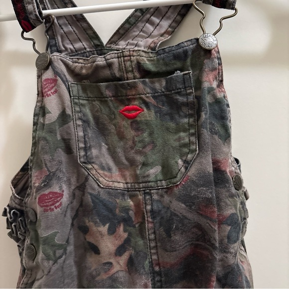 Girlie Gear Baby Camo Overalls 6-9 Months Hunting Outdoors Ruffle Butt - Picture 2 of 4